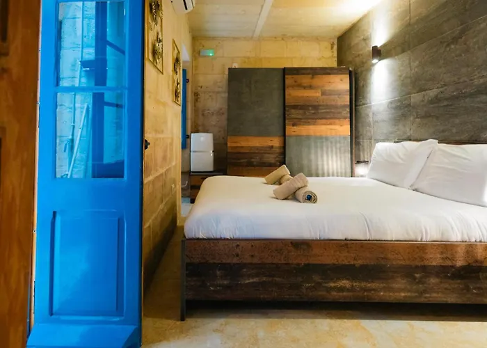 Appartement Comfy 2 Bedroom Flat In The Heart Of *