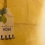 Comfy 2 Bedroom Flat In The Heart Of By Buena Vista Апартаменты *